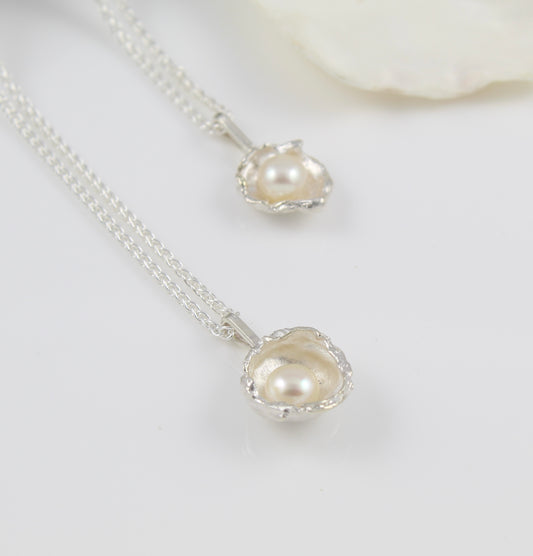 Oyster & Pearl Silver pendant