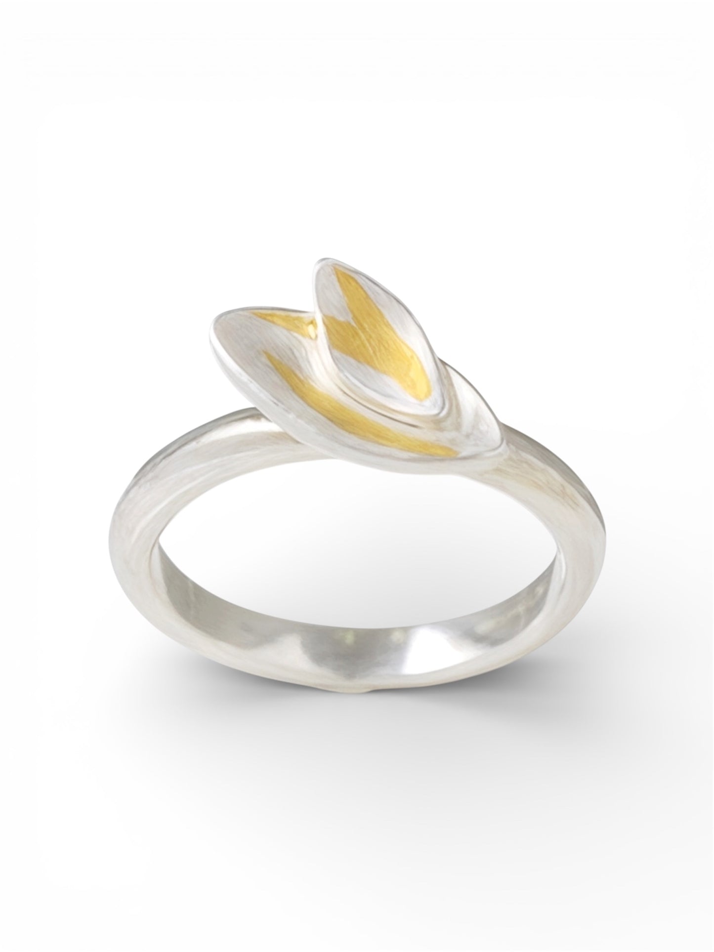 Olive double leafed ring in silver and gold