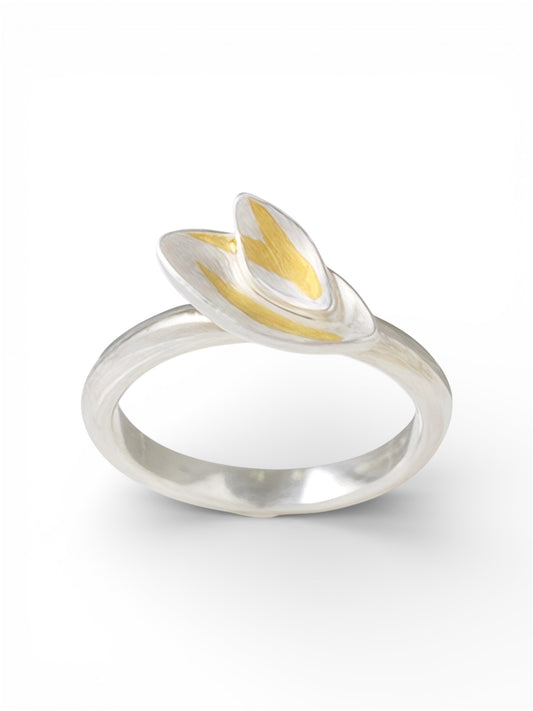 Olive double leafed ring in silver and gold