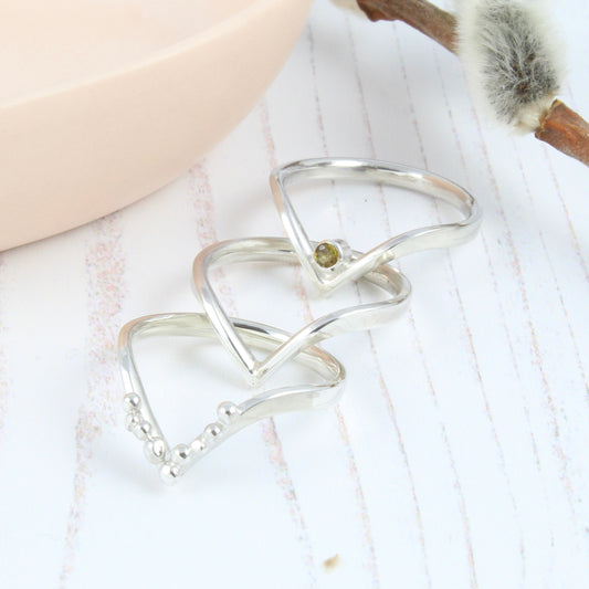 Silver wishbone ring with tourmaline